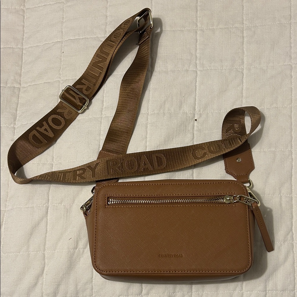 Country Road Brown crossbody bag